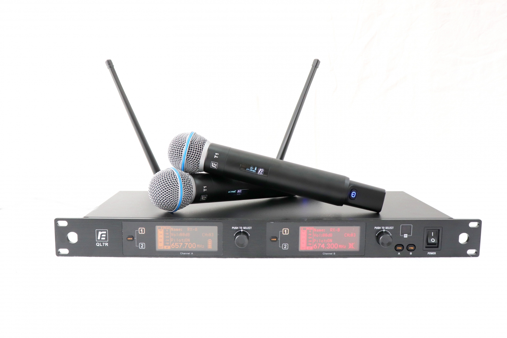 RFIntell QL7R/T1-B 720,500-754,000 МГц 2-канальная радиосистема с 2-мя ручными микрофонами в Владивостоке